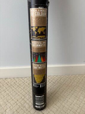 Luckies Deluxe Scratch-Off World Map